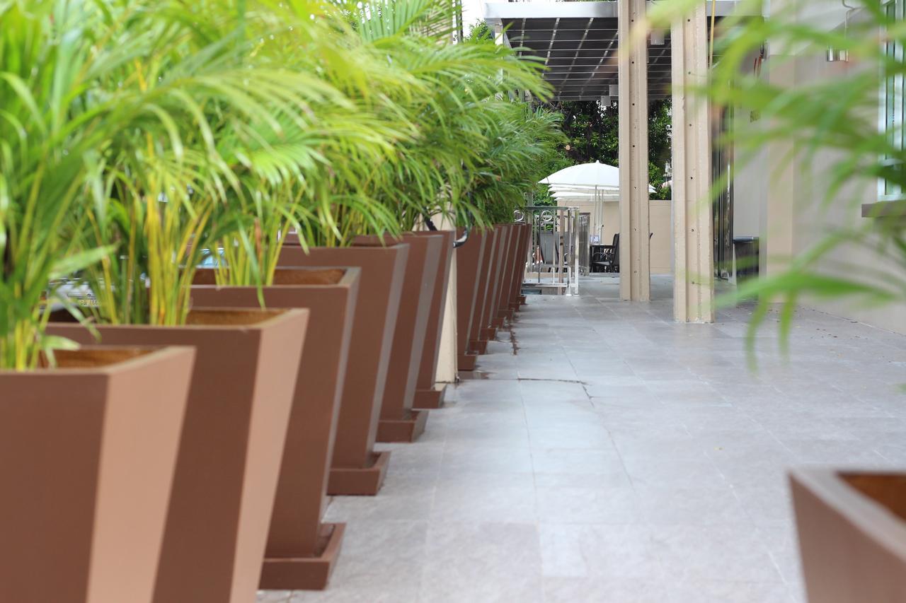 Le Bangkok Hotel Exterior photo